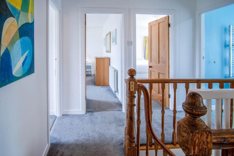 Fern Bank - 5 Bedroom House - Horton (7933)