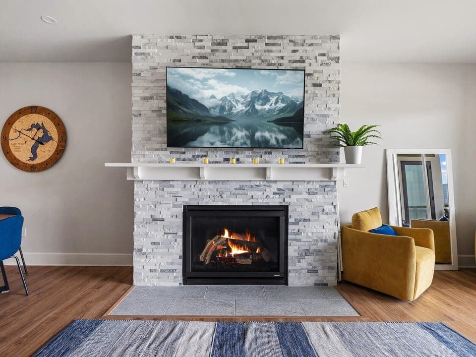 Condo #222 - Seasons at Sandpoint