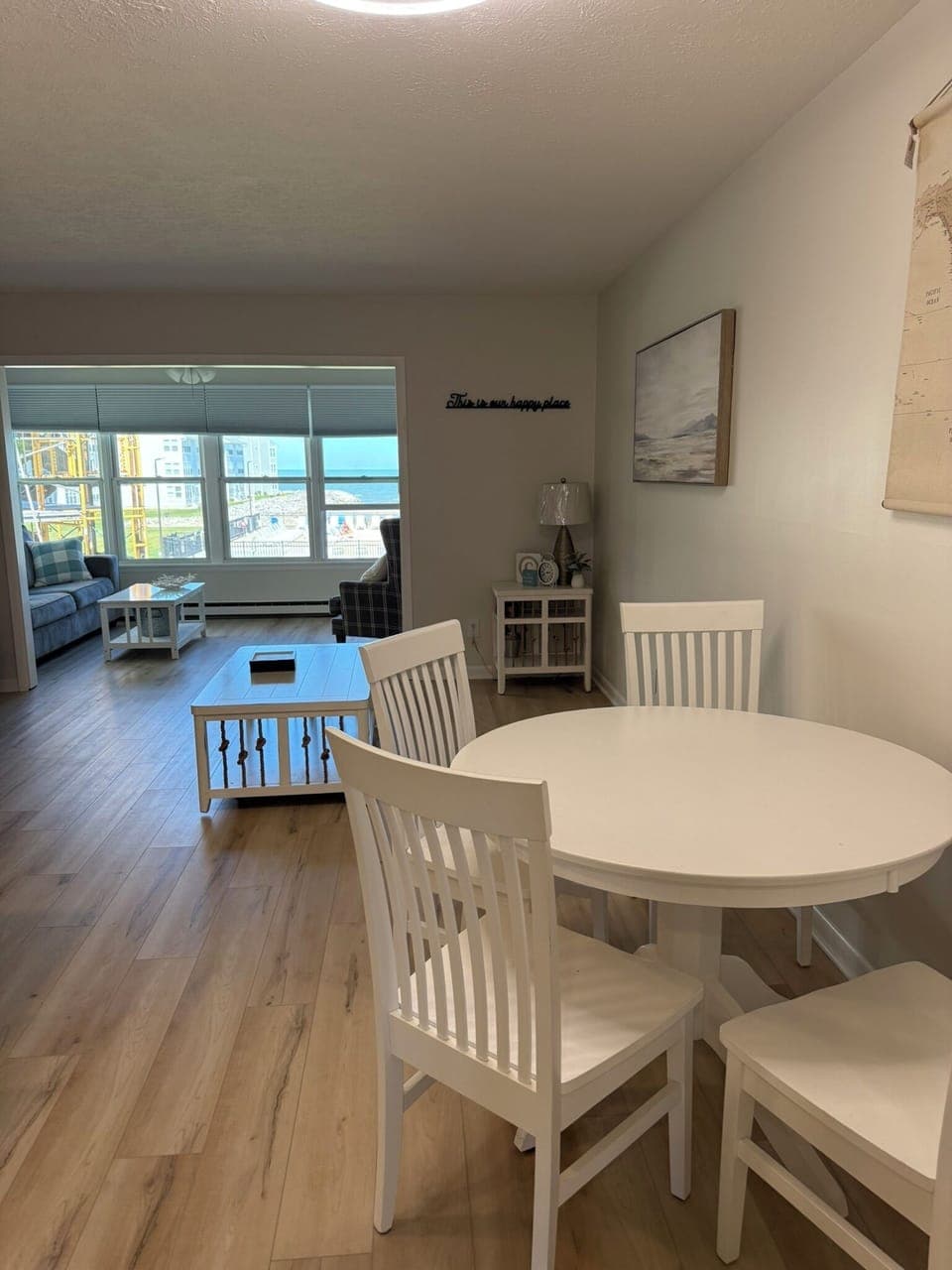 Open concept with stunning views!