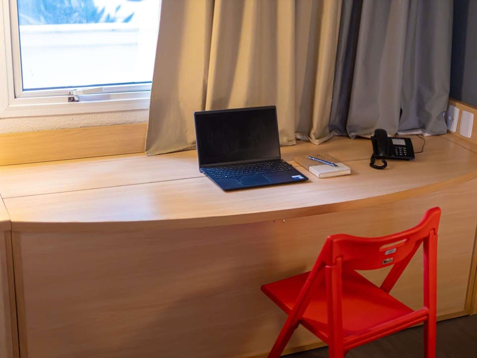 Standard Room, 2 Twin Beds | Minibar, desk, free cribs/infant beds, free WiFi