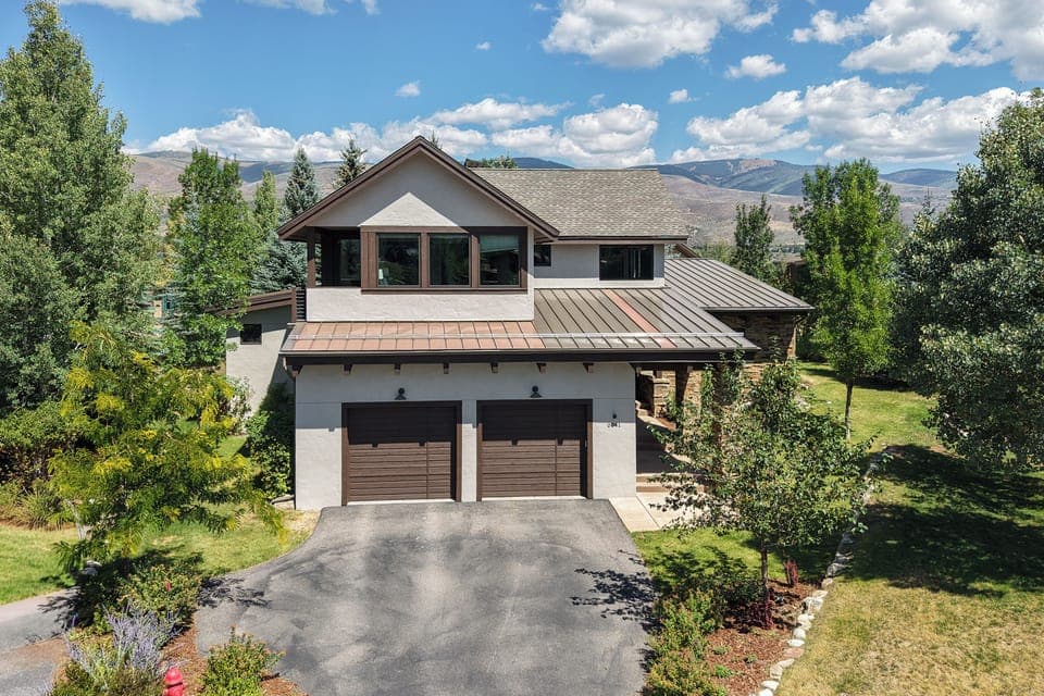 Welcome to 41 Hollis Lane - Make yourself at home and Enjoy your stay!  