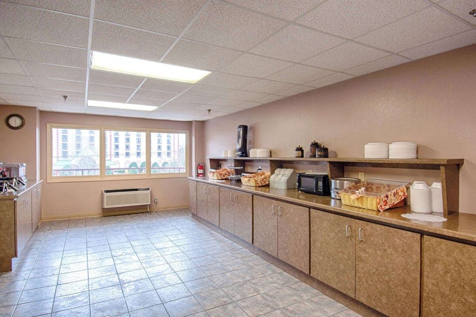 Free daily full breakfast