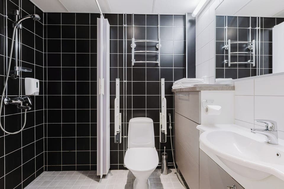 Superior Double Room, Park View | Bathroom | Shower, hair dryer, towels, soap