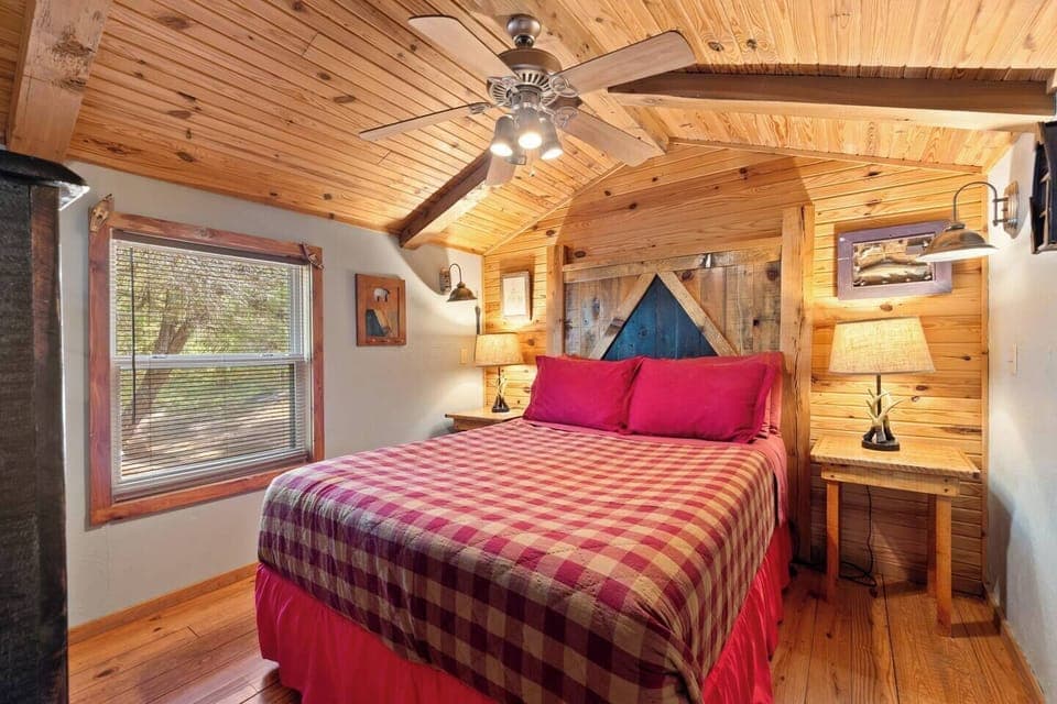 57cda8e5-0360-4a93-8192-8ca748c1150e