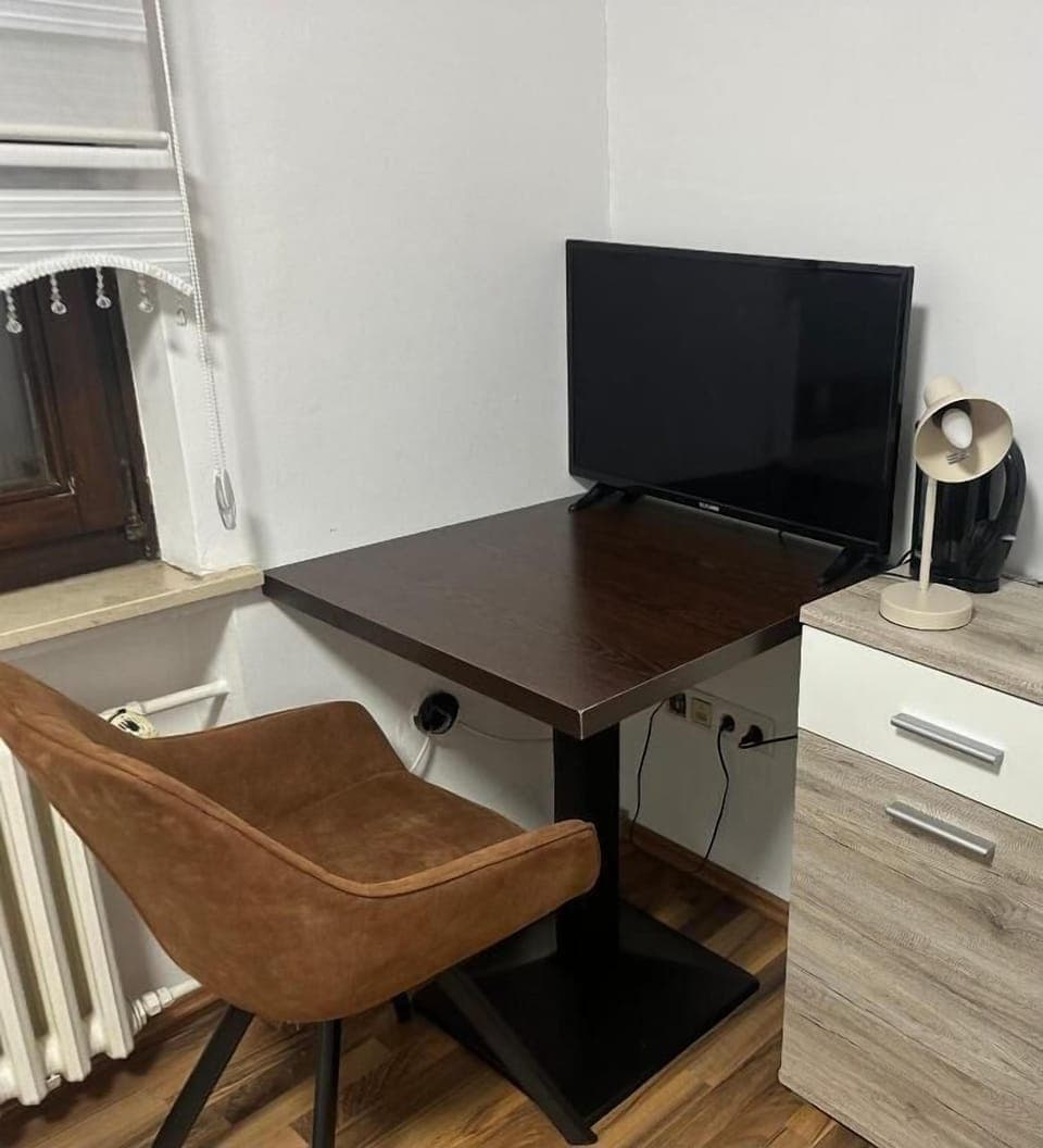 Single Room | Free WiFi