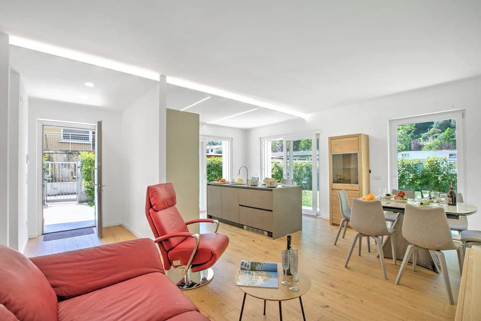 21-inch flat-screen TV with cable channels