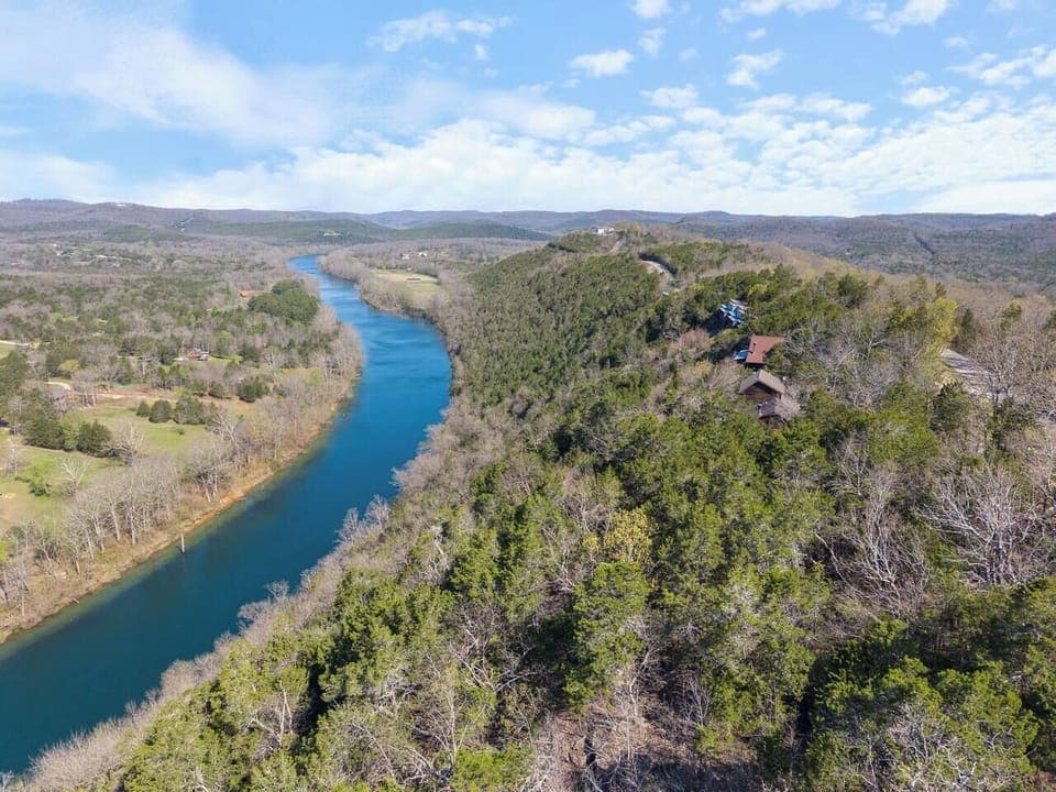 98e1c402-f46f-4a7a-92fc-1a71e7eb1c8d