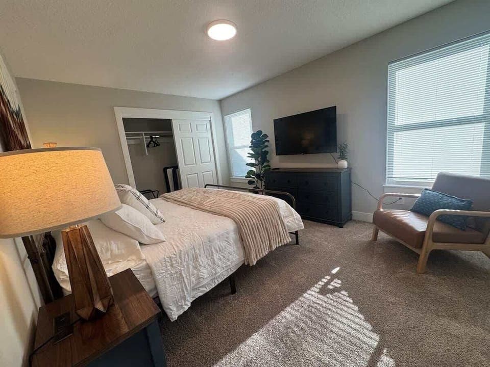 King Primary en-suite