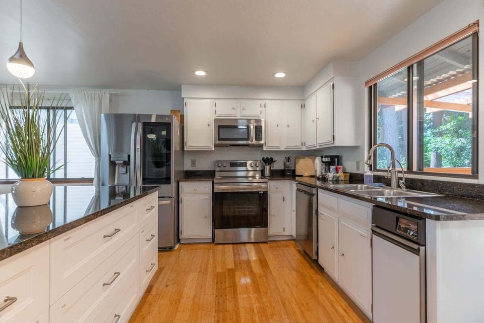 Fully stocked kitchen for all your culinary delights