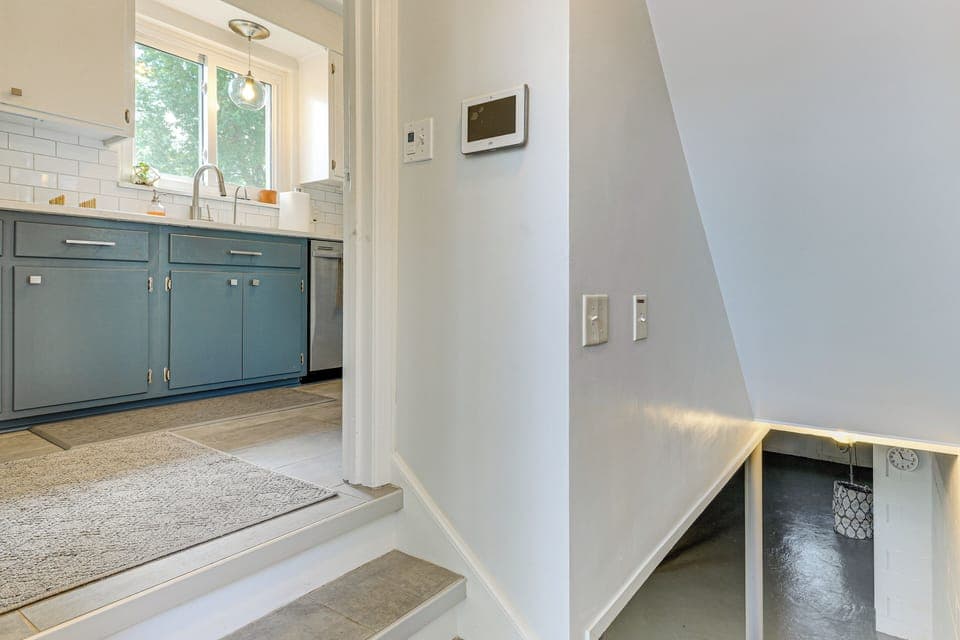 Staircase | Lower Floor