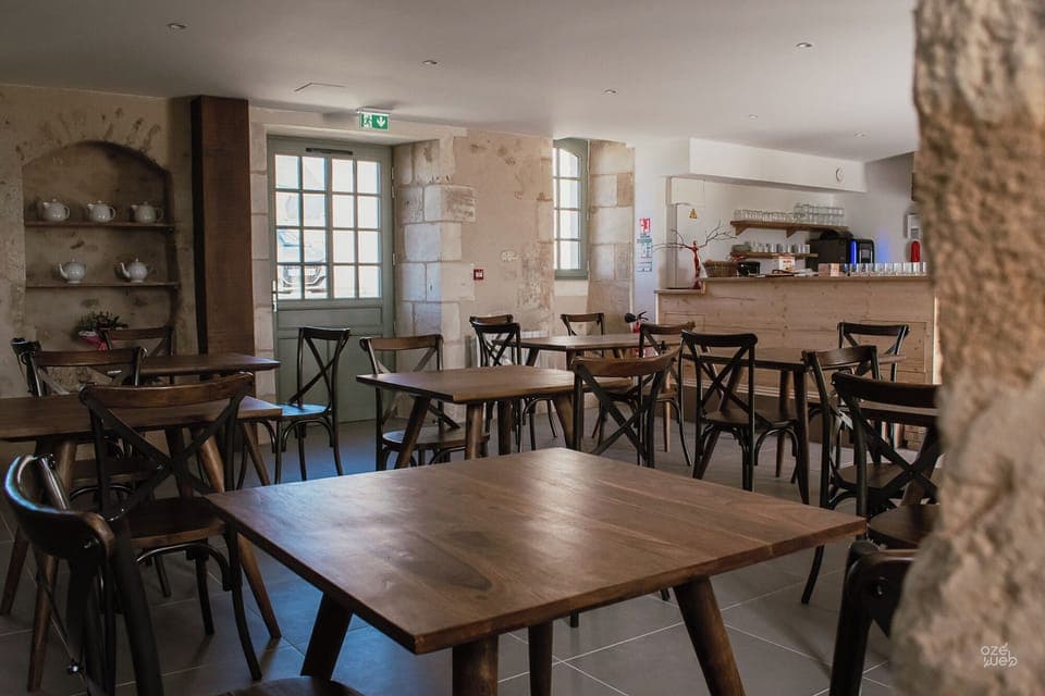 Daily buffet breakfast (EUR 11 per person)