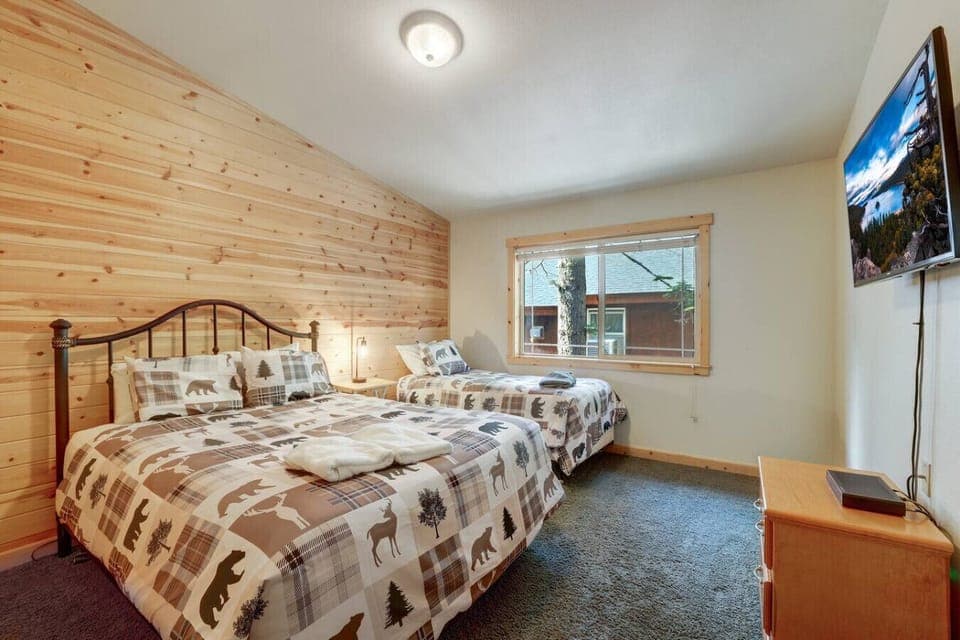 Bedroom 5: Upstairs w/ Double & Twin