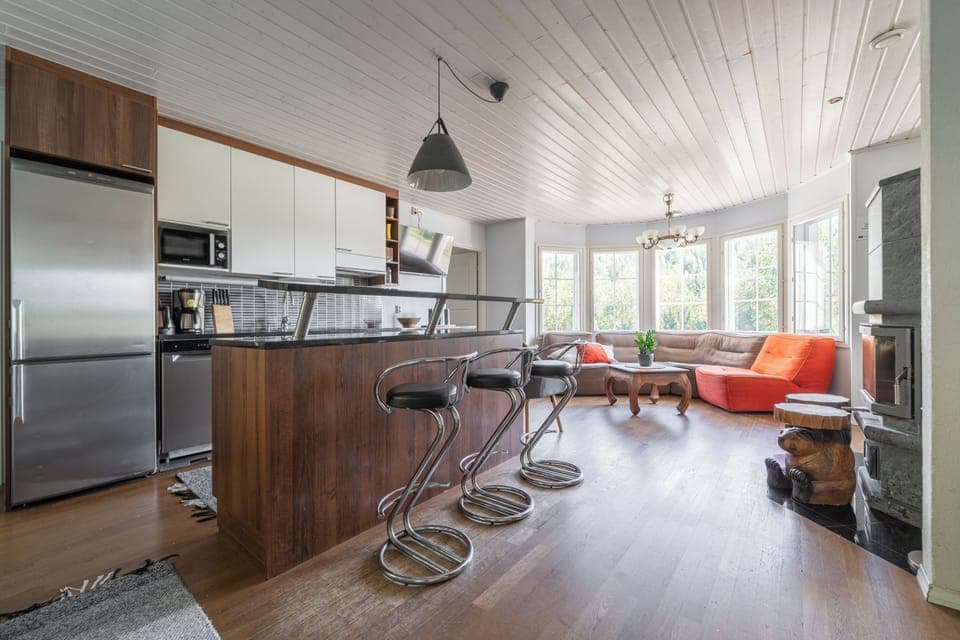 House | Private kitchen | Coffee/tea maker, electric kettle, highchair, dining tables