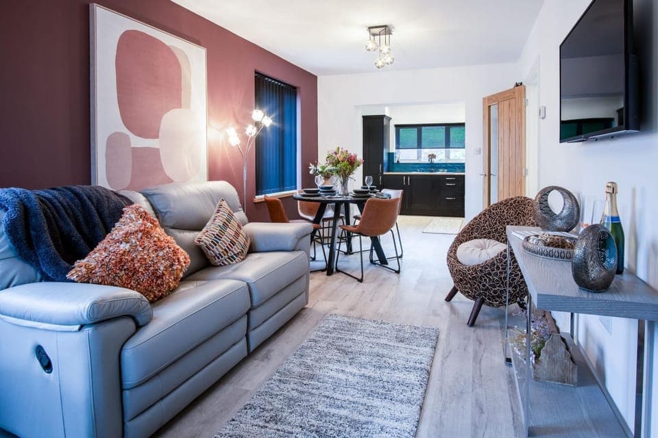 Wiston Street - 2 Bedroom Holiday Home - Pembroke (25172)