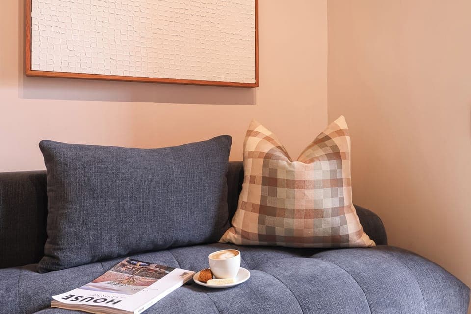 Compact Studio | Living area | Smart TV, Netflix, streaming services