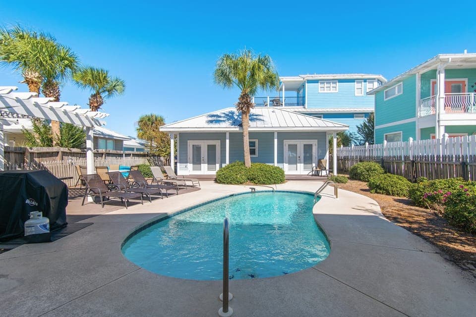 Welcome to Splash! Private Pool