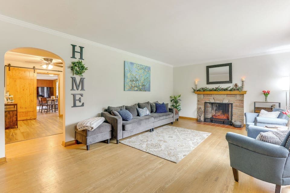 Family Room | Fireplace