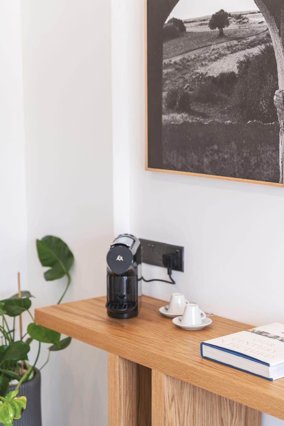 Executive Room, Pool View | Hypo-allergenic bedding, minibar, in-room safe, desk