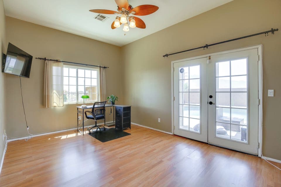 Private Office | Smart TV