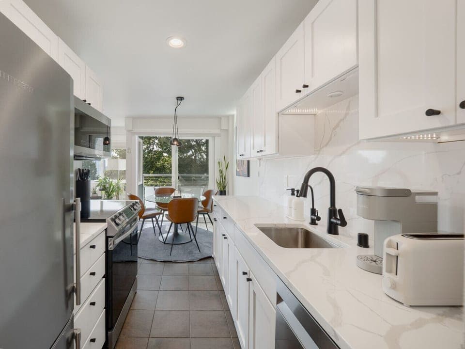 Well-equipped kitchen for easy meals and morning coffee