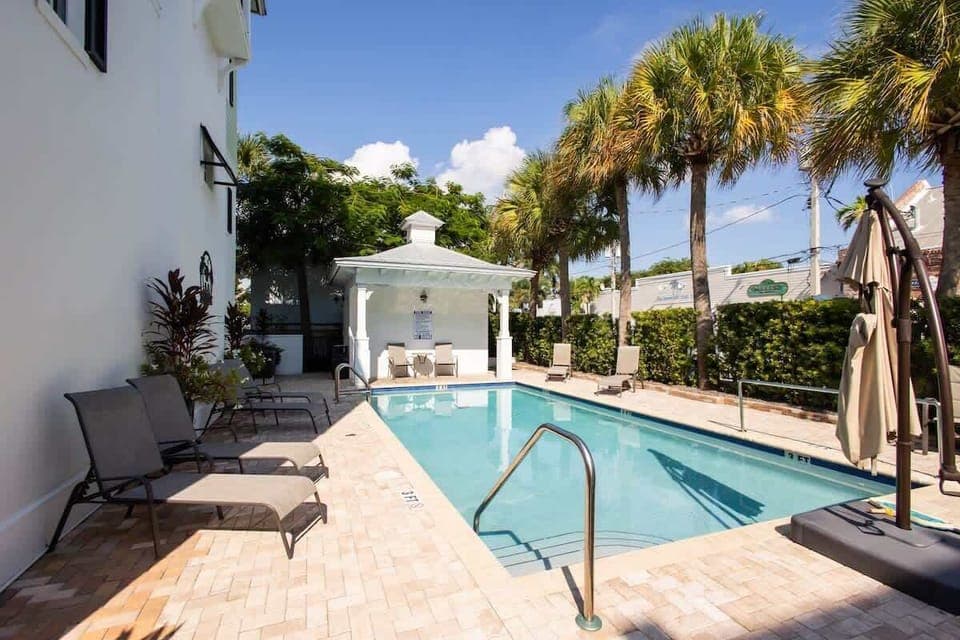 Community pool