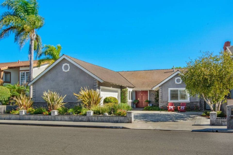 Charming and cozy home with a welcoming exterior. Your perfect home away from home!