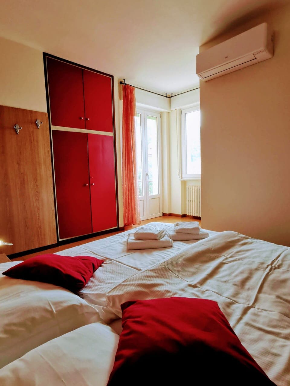 Classic Double Room, Balcony, Mountain View | In-room safe, free WiFi, bed sheets