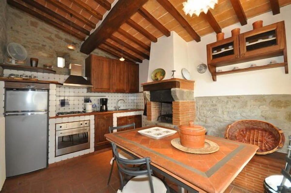 Panoramic Villa, 3 Bedrooms, Private Pool (Calcinaio) | Private kitchen | Oven, freezer