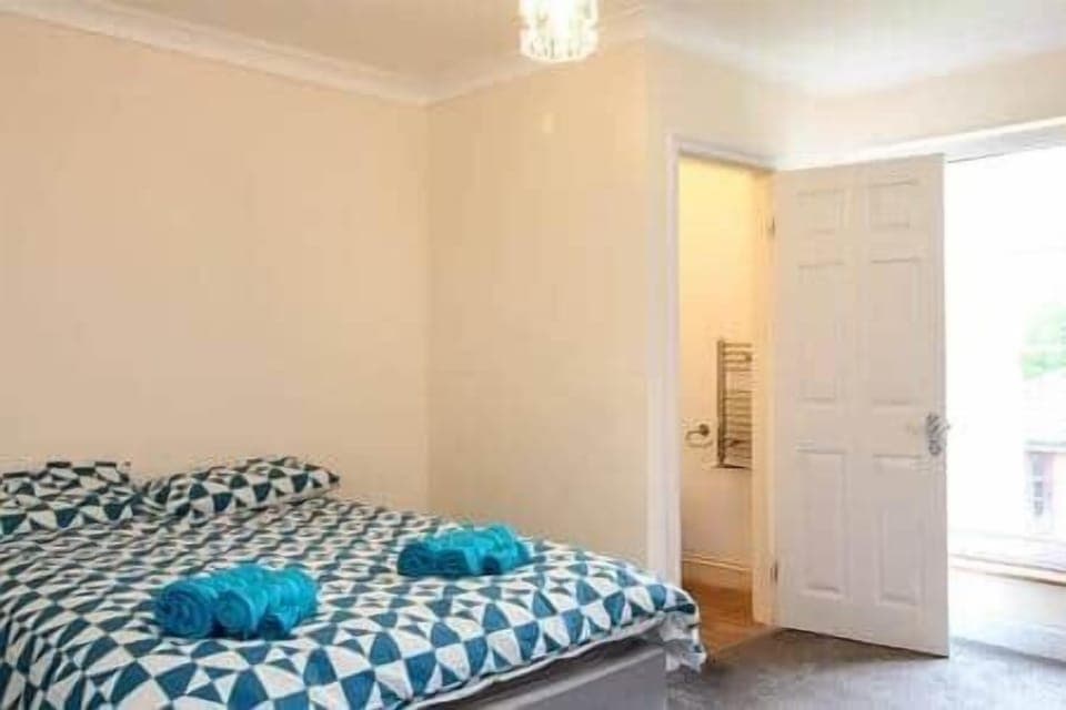 Fbf8dfe5 5fe6 42bb 9647 4614bf77f6ee