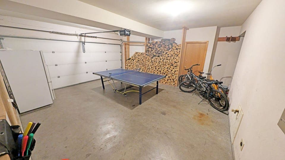 Mt Hood 13 - Garage with Ping Pong