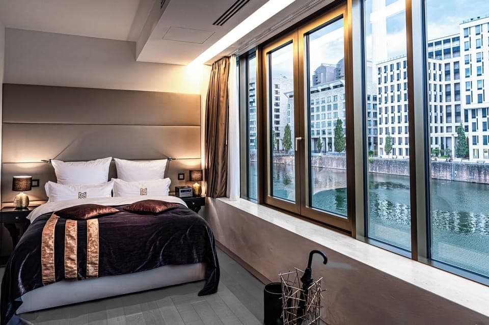 Paris Suite | In-room safe, desk, free WiFi