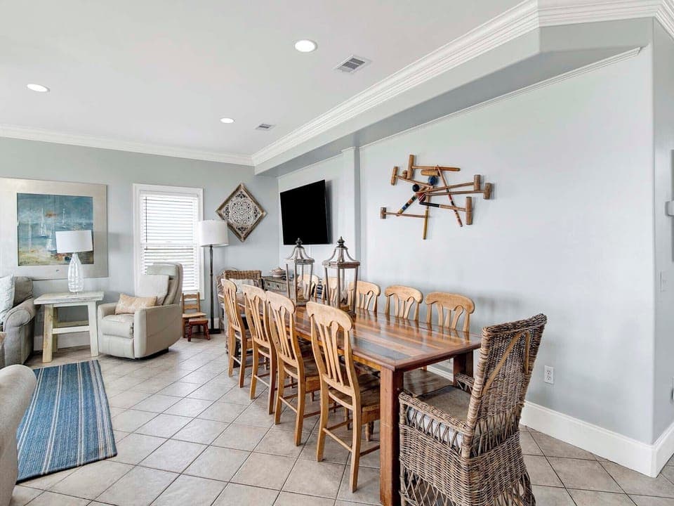 West of Eden (West Side) - Dining Area, Second Floor