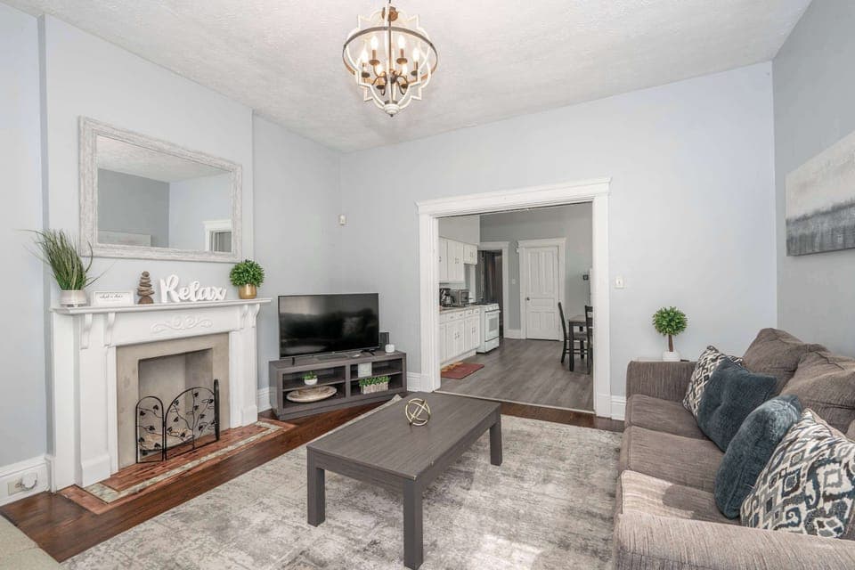 Curl up in Suite 1’s airy living room & stream your favorites on the smart TV​