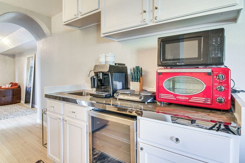 Kitchenette | Dishware & Flatware | Cooking Basics