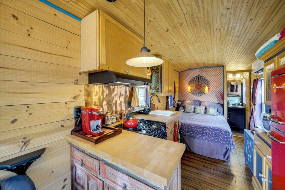 Apartment (0 Bedroom) | Interior