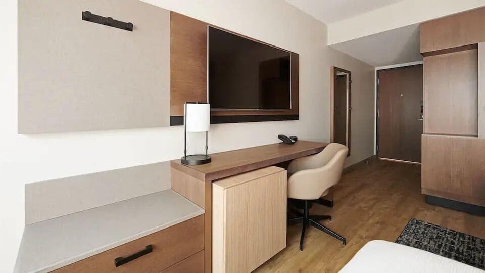 Desk, blackout drapes, iron/ironing board, free WiFi