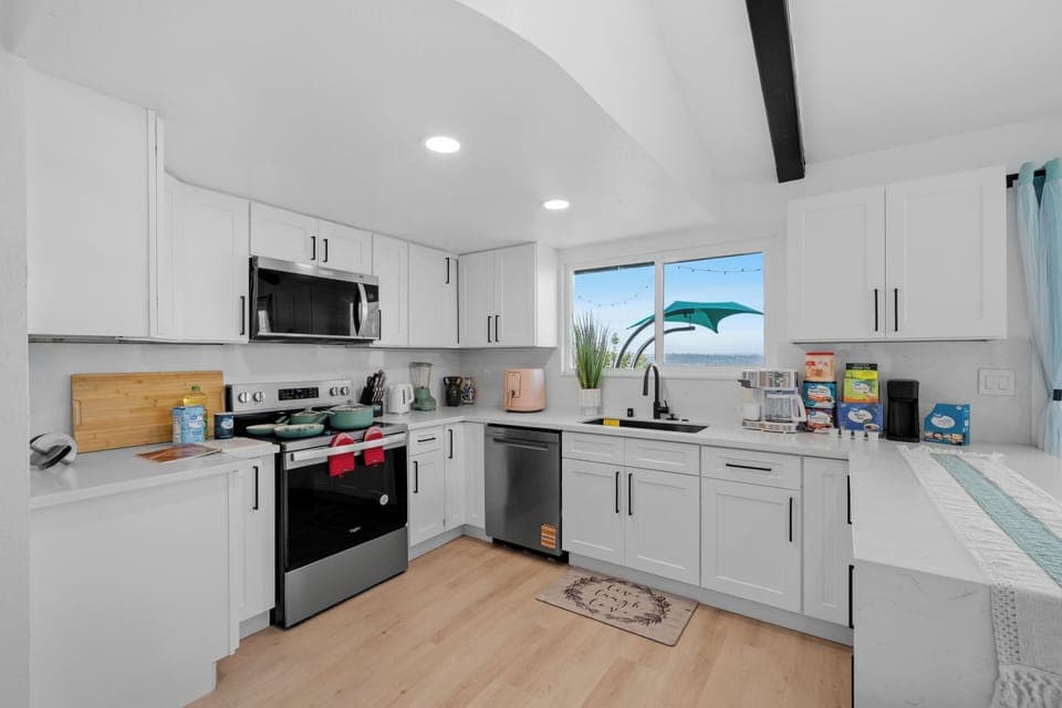 Everything you need for home-cooked meals is ready and waiting.