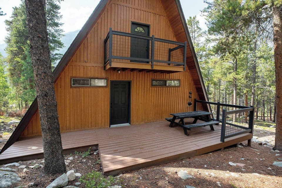 Come on in! Back deck with additional seating