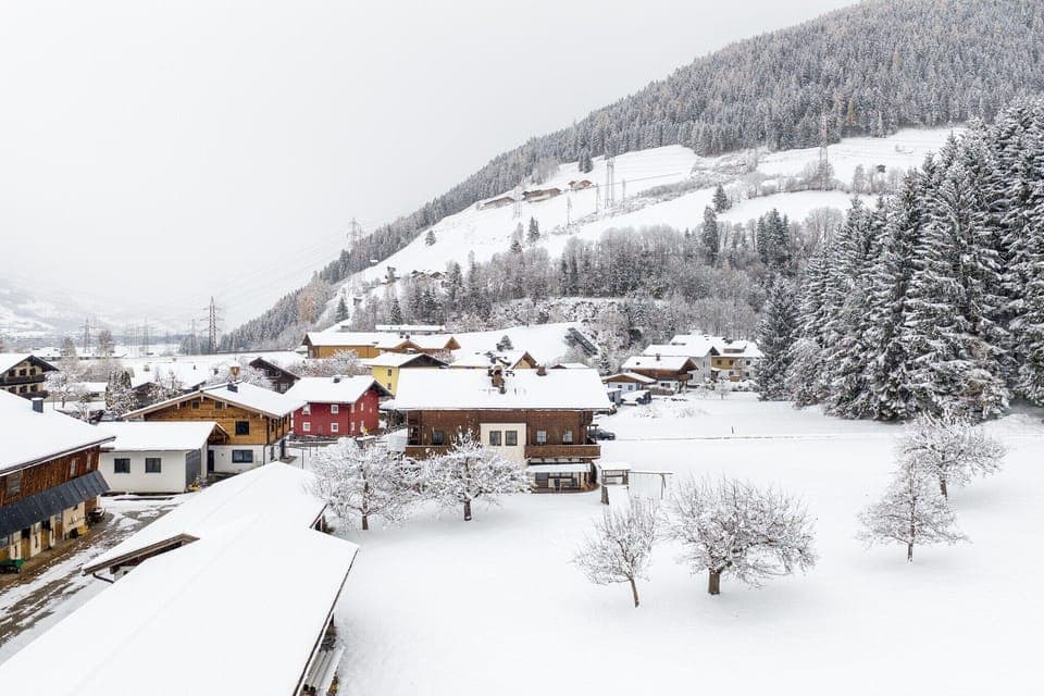 Surroundings [winter] (1-5 km)