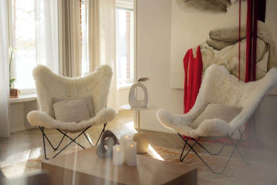 Villa | Living area | 55-cm flat-screen TV with digital channels