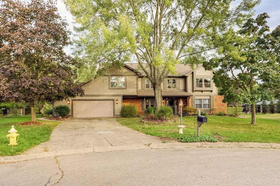 Dayton Vacation Rental | 6BR | 2.5BA | 2,844 Sq Ft | 2 Steps Required