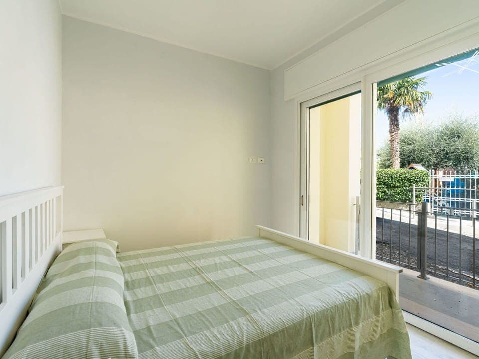 Interior Design, Flooring, Floor, Ceiling, Bed, Bedroom, Apartment, Room, Home, Bed Sheet