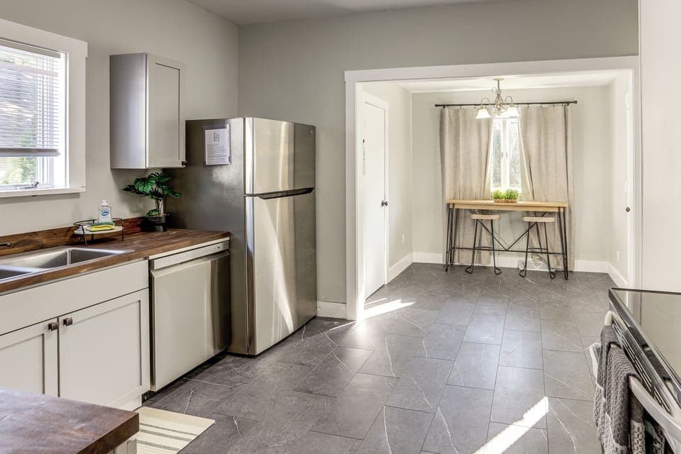 Breakfast Nook | 1st Floor