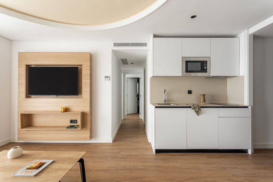 Apartment, 2 Bedrooms | Living area