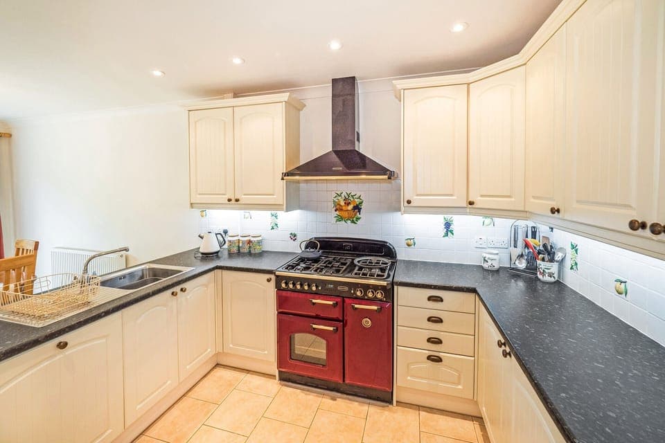 The fully equipped kitchen has everything that you might need.