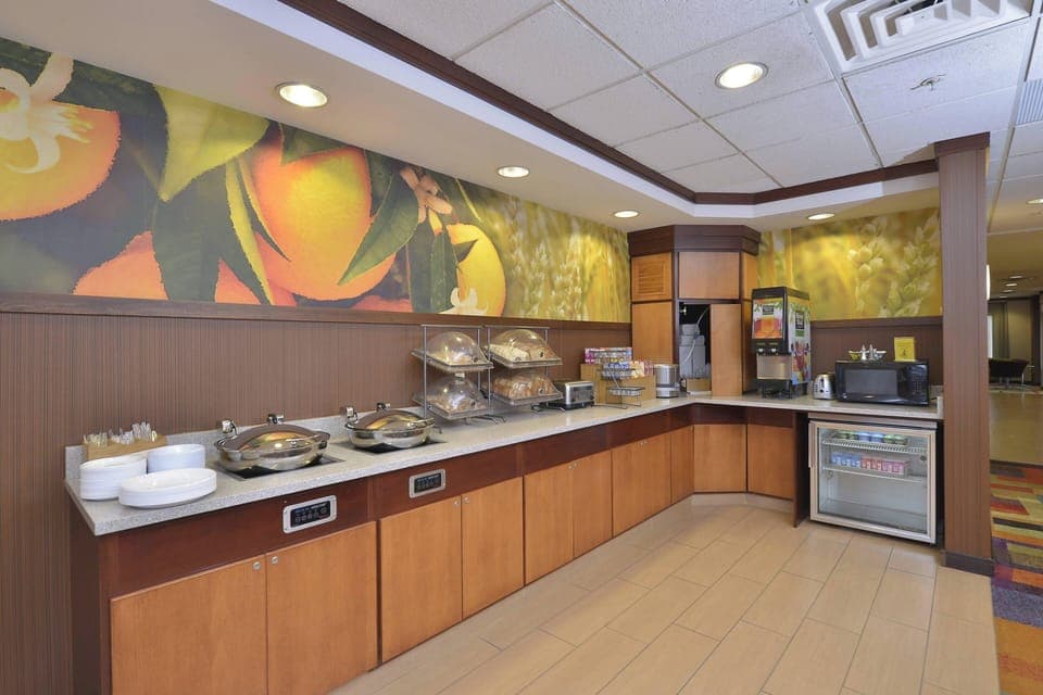 Free daily buffet breakfast