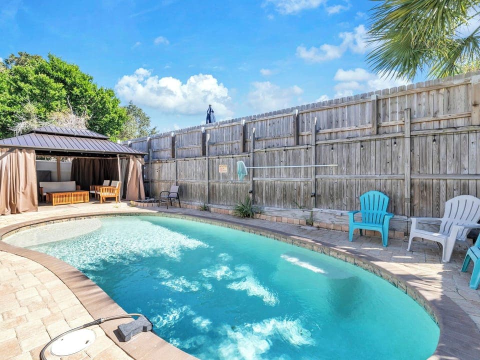 Welcome to 2 Palms!