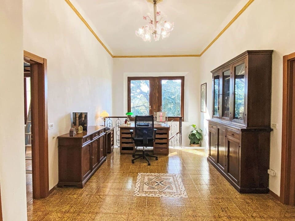 Mountain Range, Valley, Estate, Ridge, Driveway, Alps, Villa, Mountain Village, Mansion