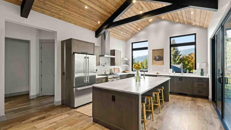 The Serene Summit Stay (9130)