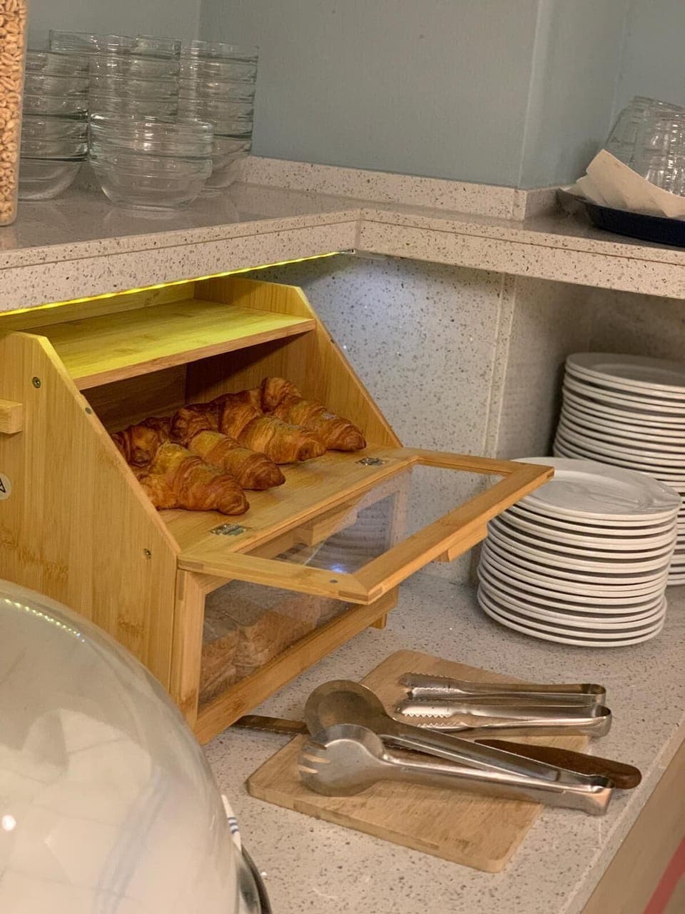 Daily buffet breakfast (EUR 13 per person)